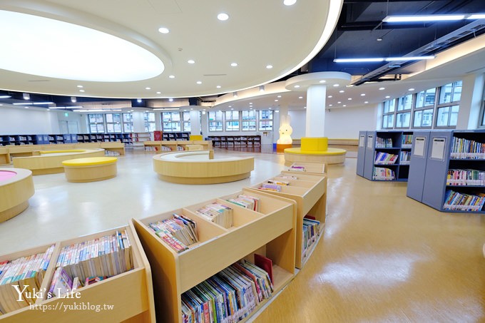 新北親子景點》新北市立圖書館三重南區分館，超大兒童閱覽區、玩具區、黑膠唱片展示~室內好去處(捷運站、好停車) - yukiblog.tw