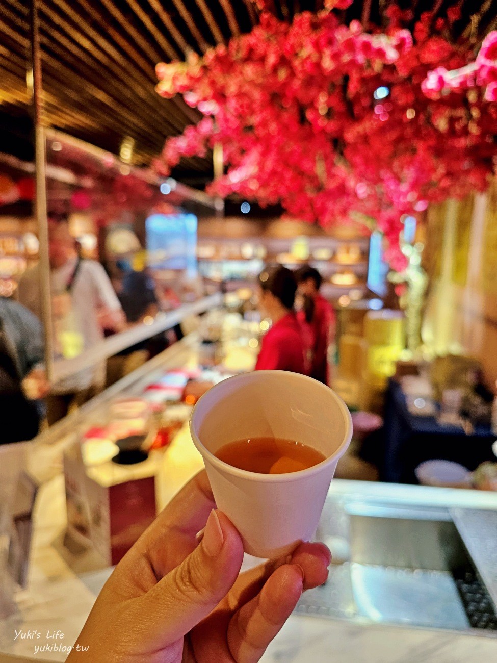 南投景點》Hohocha喝喝茶，體驗奉茶喝紅茶吃紅茶蛋、紅茶餅乾~台灣香日月潭紅茶廠 - yukiblog.tw