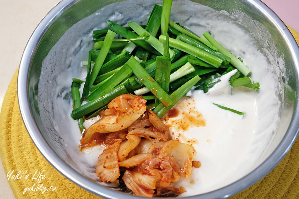 【韓式泡菜海鮮煎餅】簡易酥脆版食譜！秘密武器原來是這個！ - yukiblog.tw