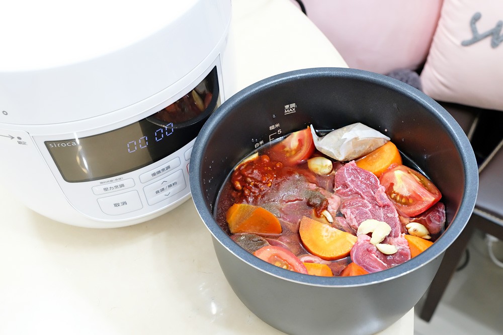 好評加開《日本SIROCA微電腦壓力鍋》紅燒牛肉、咖哩好吃的秘訣！煮白飯、家常菜、綠豆湯也變好吃！1鍋6用輕鬆當大廚 - yukiblog.tw