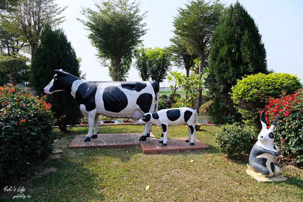 台南親子景點》八老爺車站乳牛的家~懷舊景點搭五分車、餵動物 - yukiblog.tw