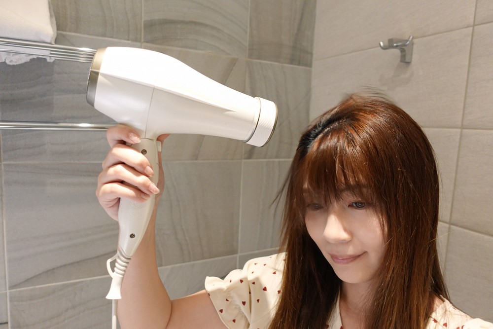 用了3年！美髮神器第N團》日本create ion翻轉風負離子吹風機×Kitty音波磁氣美髮梳(有影片) - yukiblog.tw