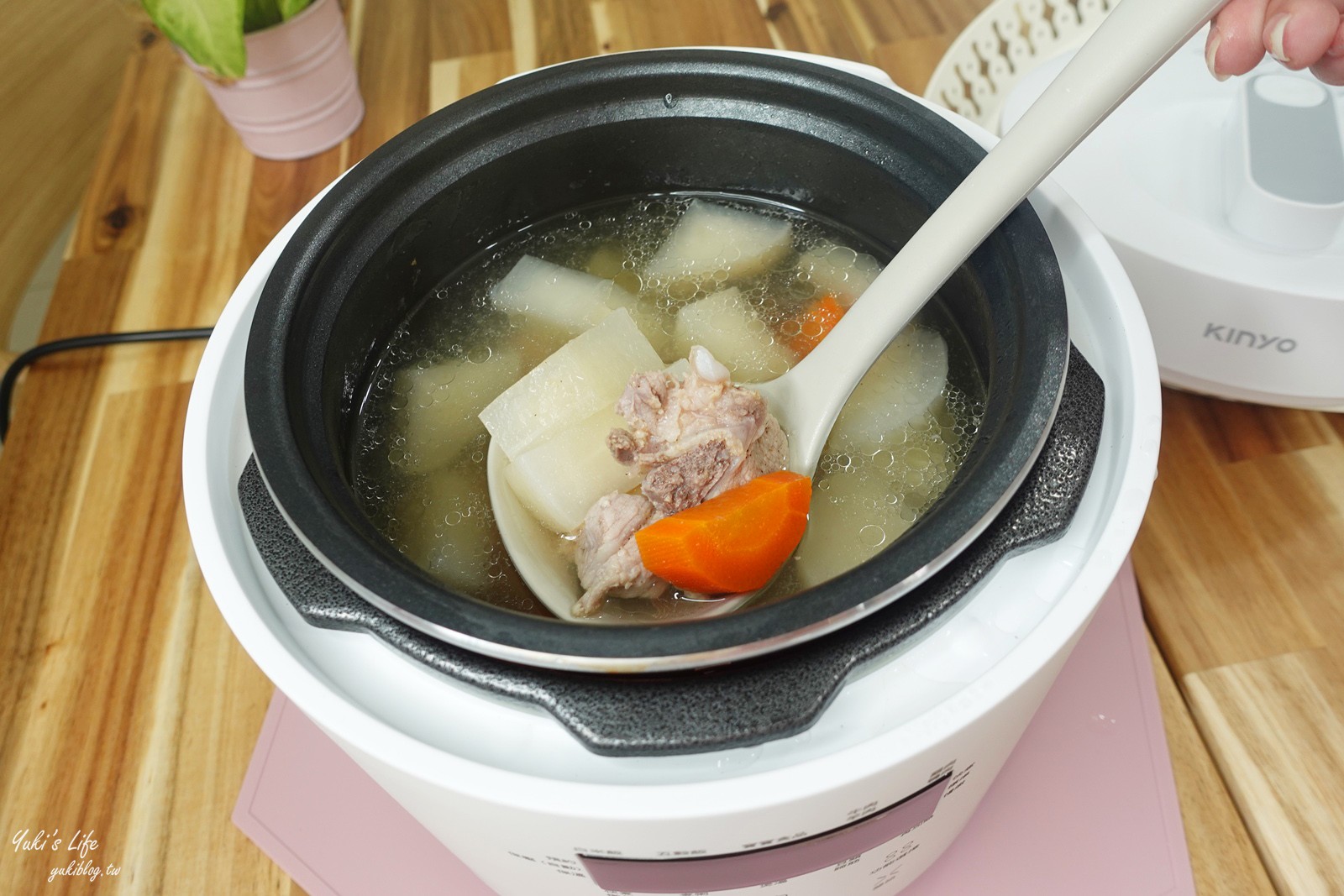 開箱∣KINYO食光鍋∣平價壓力鍋，食譜分享，輕鬆免顧火超省時 - yukiblog.tw