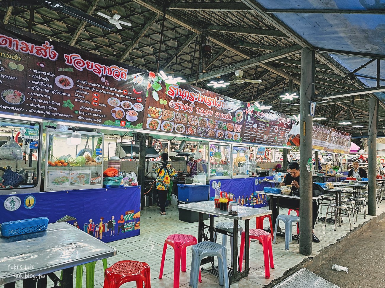 曼谷必吃美食》勝利紀念碑站-船麵一條街「Baan Kuay Tiew Ruathong」交通價格心得～ - yukiblog.tw