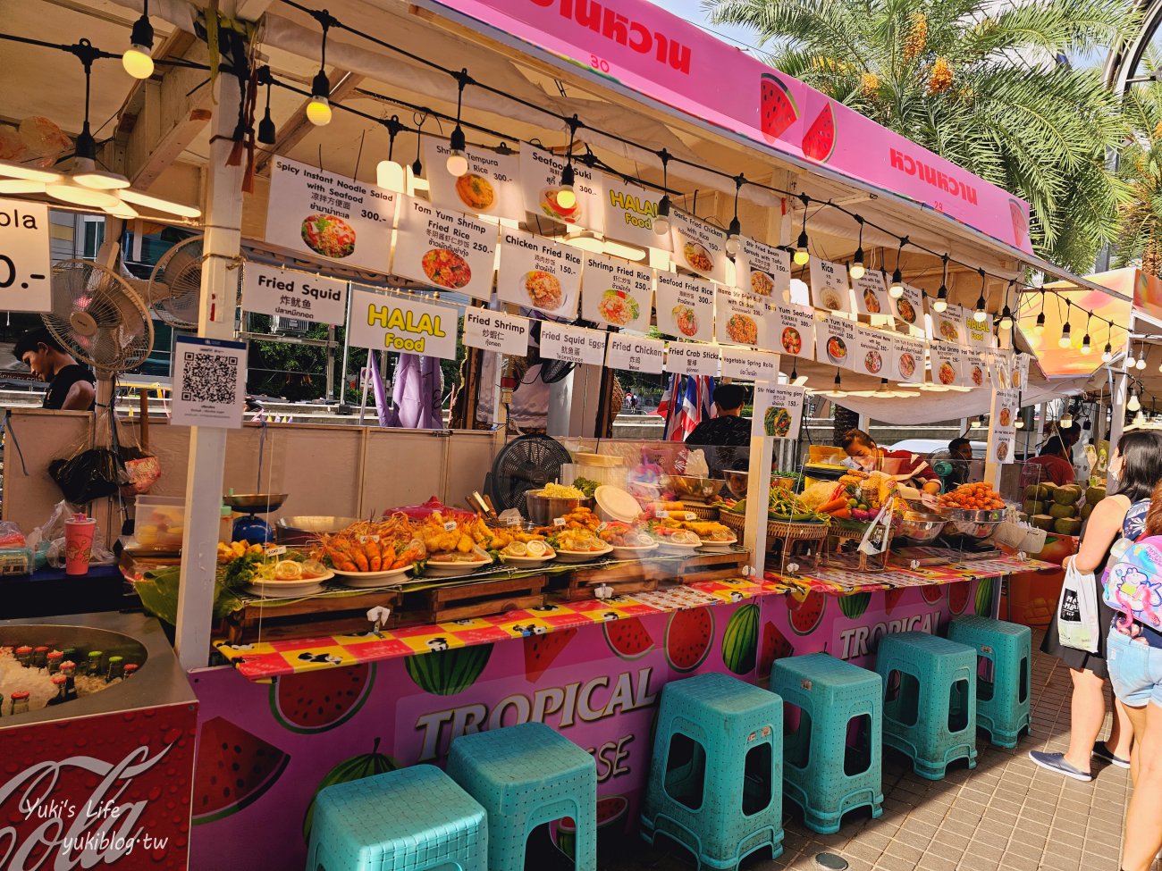 泰國曼谷景點》水門市場批發百貨！有冷氣～便宜童裝女裝髮飾、美食街通通有～ - yukiblog.tw