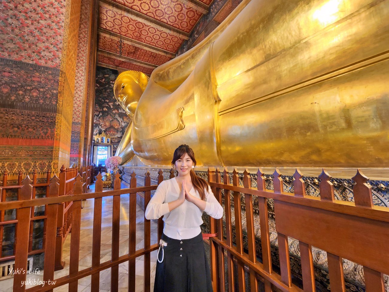 曼谷景點【臥佛寺】巨大臥佛超壯觀必訪！見證近百座佛塔之美！
