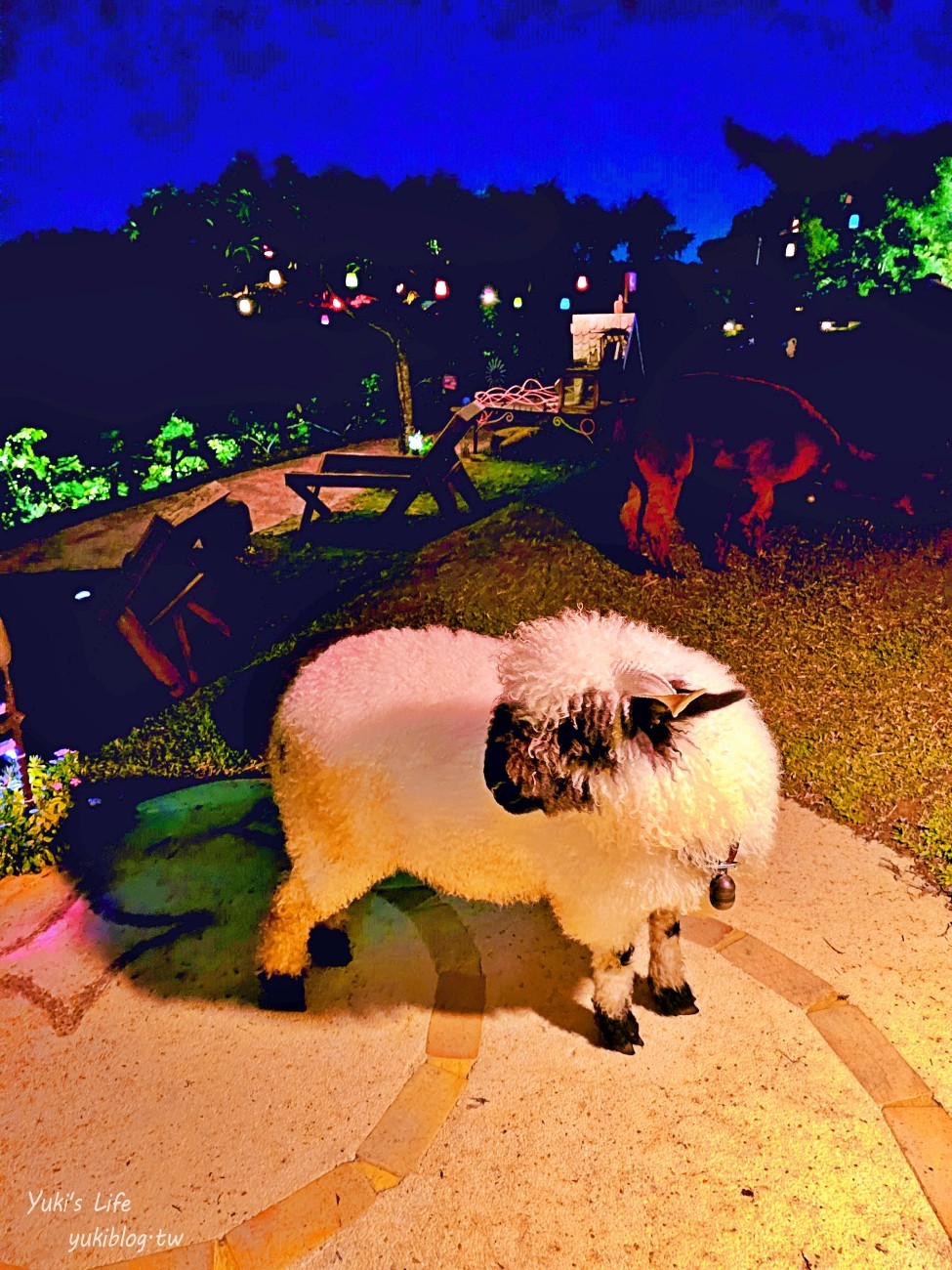 【南投星月天空夜景景觀餐廳】笑笑羊圍繞身邊、百萬夜景！親子旅行情侶約會必來 - yukiblog.tw