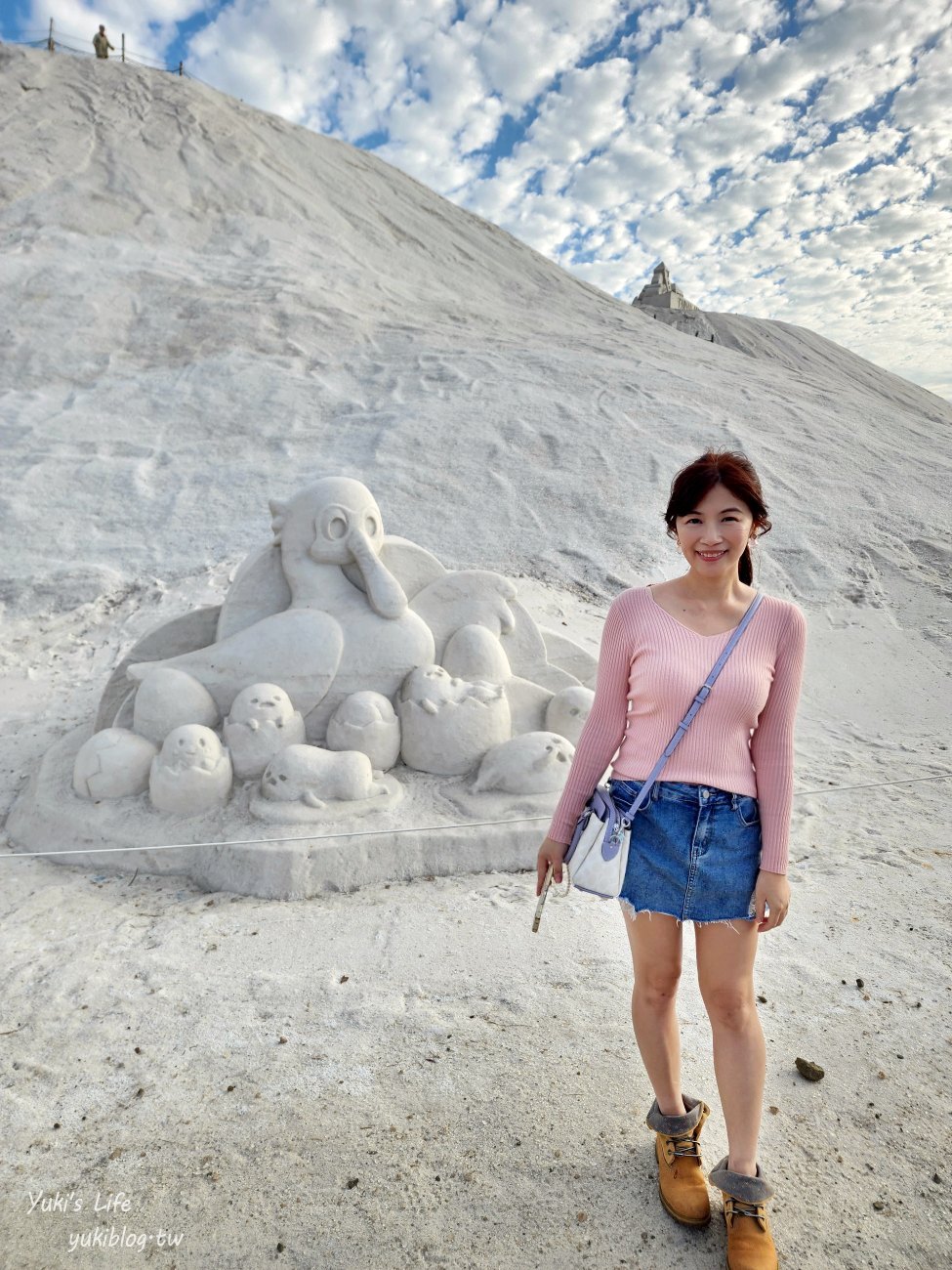台南景點【七股鹽山】最新三麗鷗鹽雕特展，雪白萌樣的Kitty和蛋黃哥讓人好融化 - yukiblog.tw