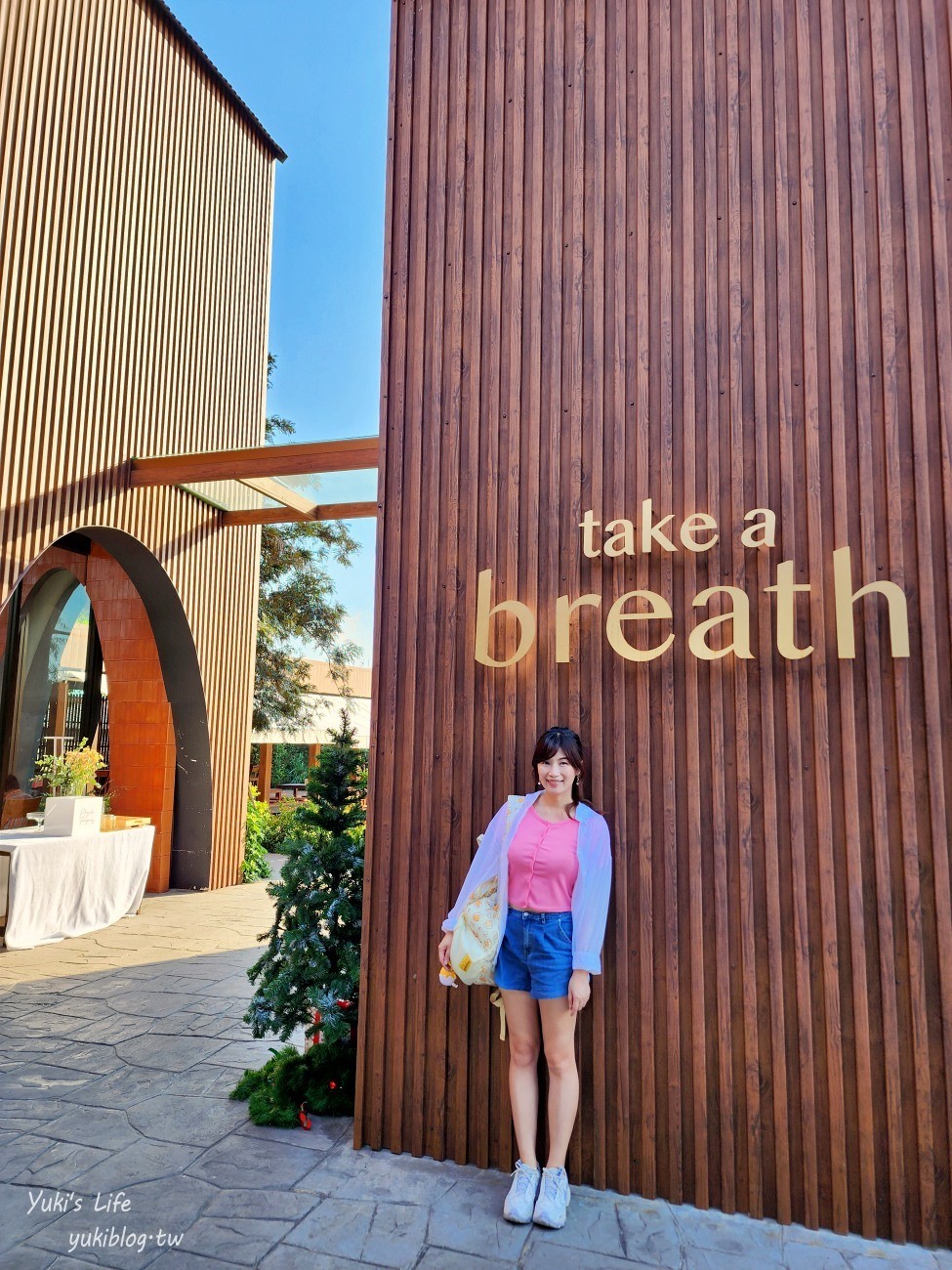 曼谷網美咖啡廳|Take a Breath café & eatery|森林系戶外婚禮風，浪漫指數破表~食物令人驚豔 - yukiblog.tw