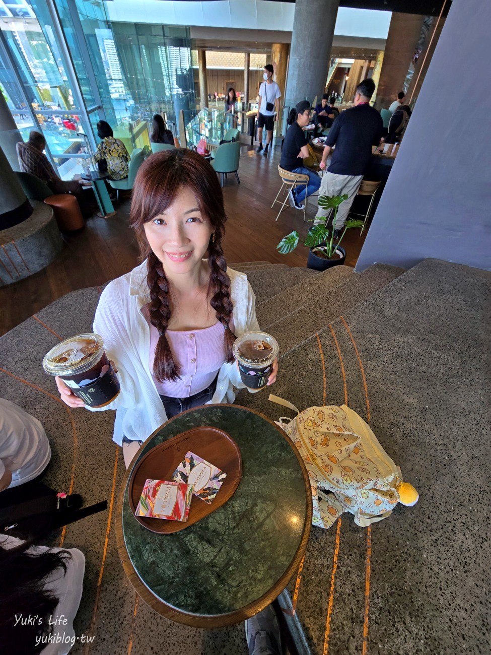 曼谷網美咖啡廳，昭披耶河星巴克Starbucks，ICONSIAM暹羅天地7樓 - yukiblog.tw