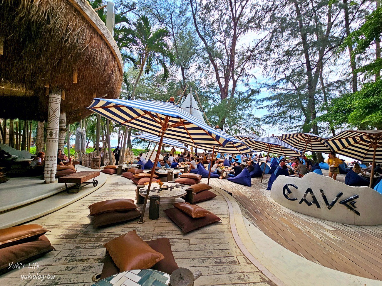 泰國┃芭達雅網美咖啡廳┃Cave Beach Club~度假氣氛超讚.食物好吃不踩雷 - yukiblog.tw
