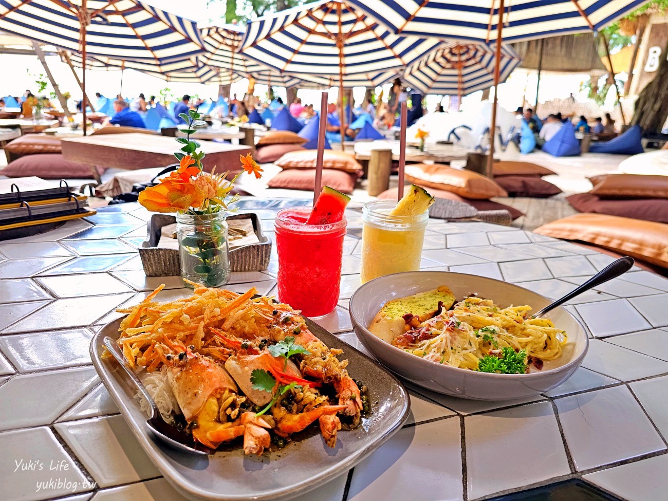 泰國┃芭達雅網美咖啡廳┃Cave Beach Club~度假氣氛超讚.食物好吃不踩雷 - yukiblog.tw