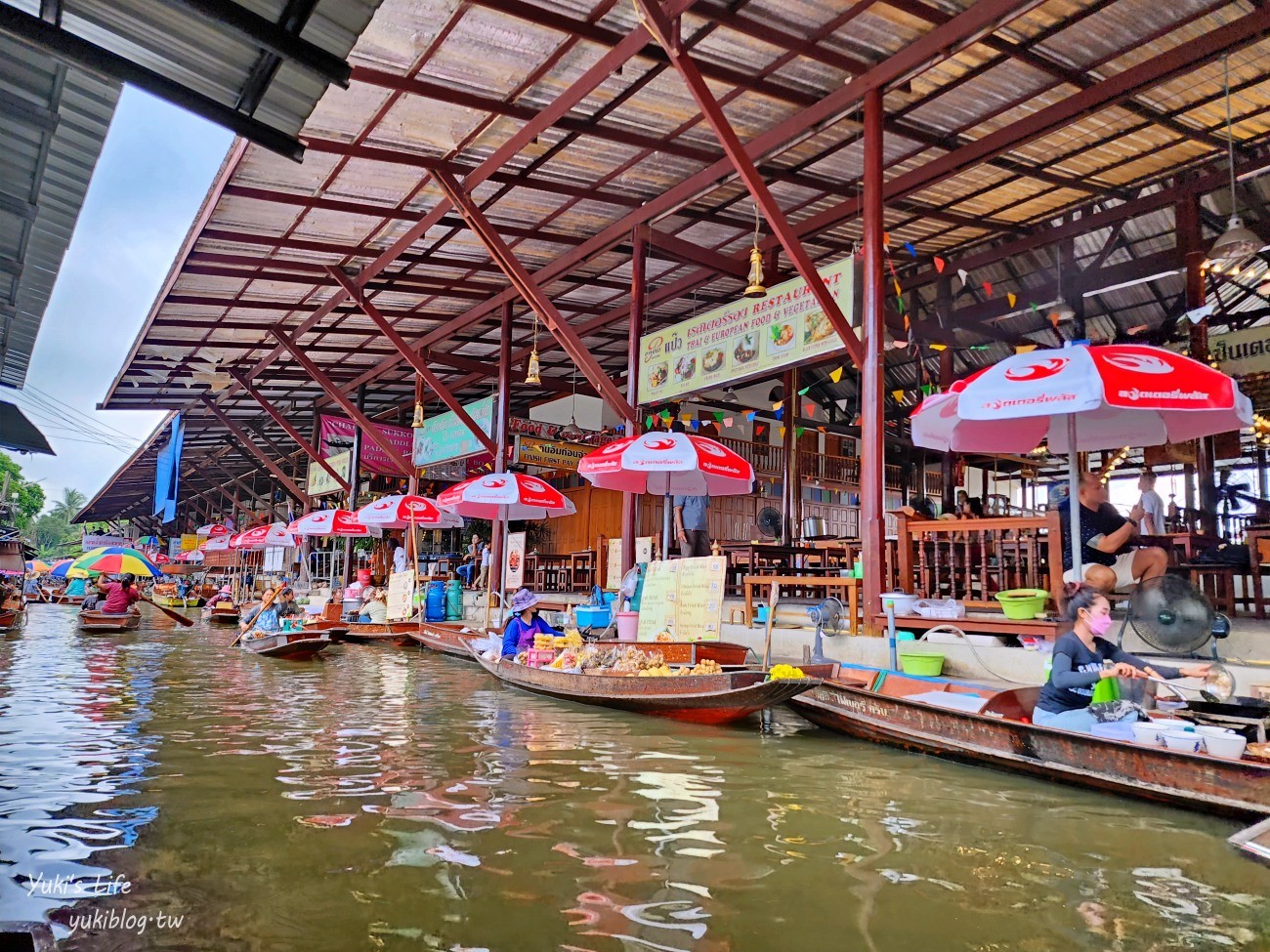 【曼谷自由行】曼谷必去6個水上市場、海鮮市場推薦懶人包(交通&營業資訊) - yukiblog.tw