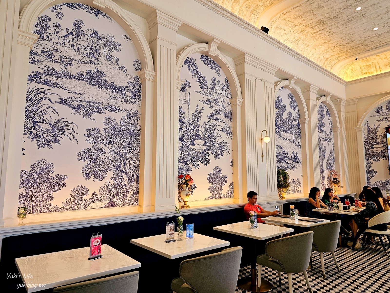 曼谷網美咖啡聽【Scene Bangkok Pâtisserie & Brasserie】在冰宮城堡當公主吃下午茶超浮誇！ - yukiblog.tw