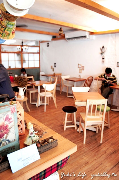 [台中食記]＊【時光咖啡】東海藝術街發呆品咖啡 ~ 可愛的雜貨風格 - yukiblog.tw