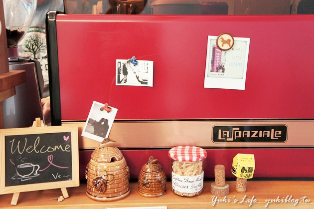 [台中食記]＊【時光咖啡】東海藝術街發呆品咖啡 ~ 可愛的雜貨風格 - yukiblog.tw