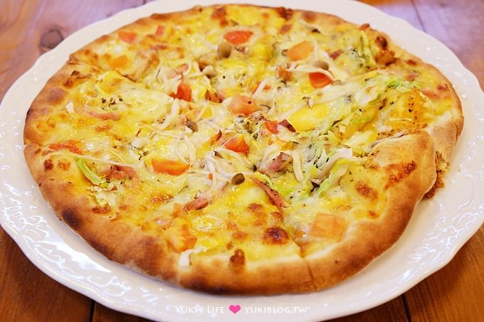 新竹食記【幸福味蕾柴燒窯烤披薩】清淡到不可思議的平價pizza - yukiblog.tw