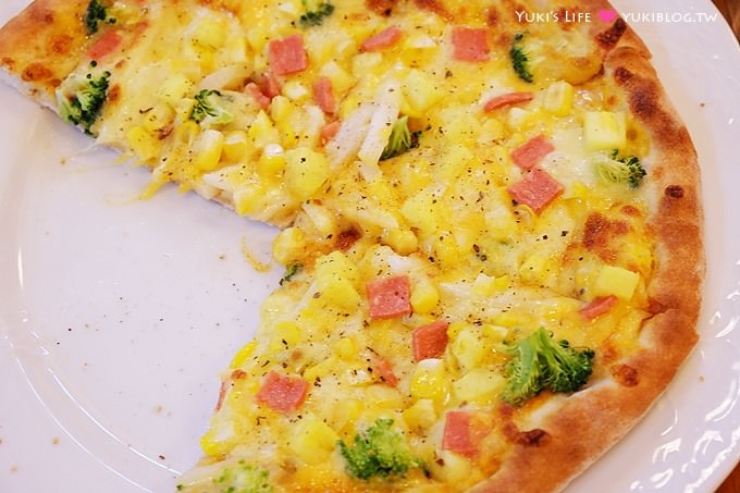 新竹食記【幸福味蕾柴燒窯烤披薩】清淡到不可思議的平價pizza - yukiblog.tw
