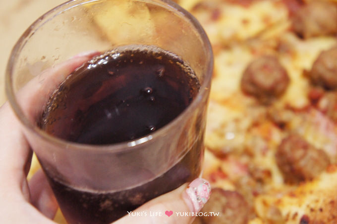 達美樂義式霸丸披薩×帕瑪滋心餅皮 » 當丸子遇上Pizza  (新口味試吃) - yukiblog.tw