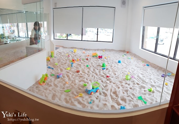 台中景點【小島3.5度Island Aurora】大空間質感兒童遊戲室親子餐廳、室內景點 - yukiblog.tw