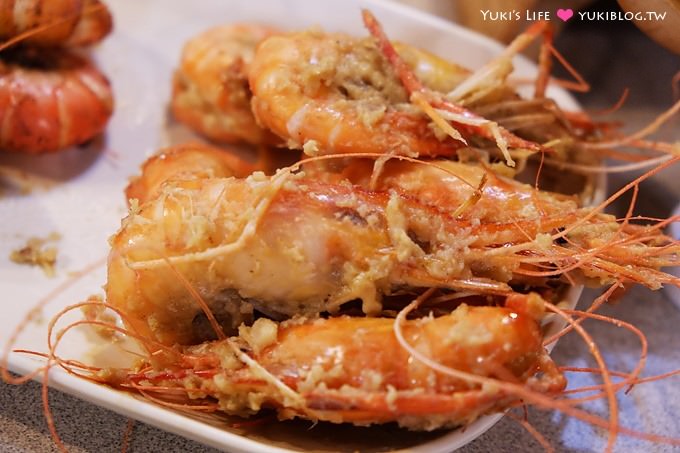 新莊美食【黃金海岸活蝦之家】蝦子大餐、聚餐去處 @迴龍站 - yukiblog.tw