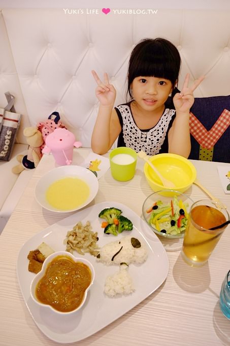 士林【露西家】質感童趣親子餐廳9/8試營運、史努比咖哩飯、日式兒童餐盒@士林捷運站 - yukiblog.tw