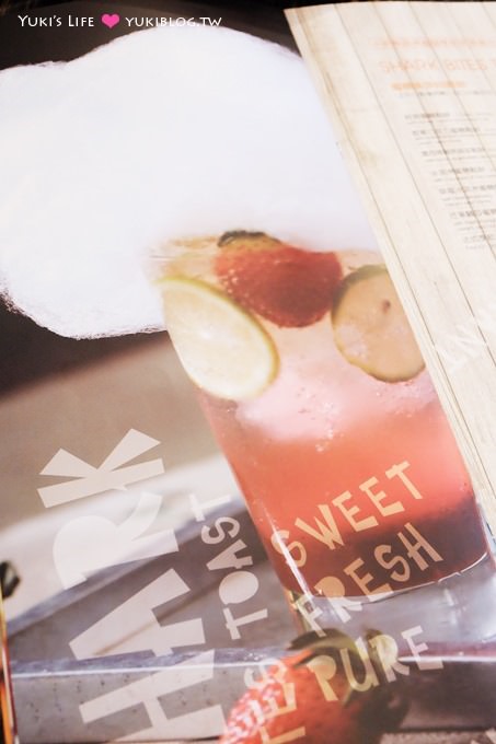 宜蘭【鯊魚咬土司】限定草莓棉花糖●新鮮玩法.就是為了這杯而來@羅東店 - yukiblog.tw
