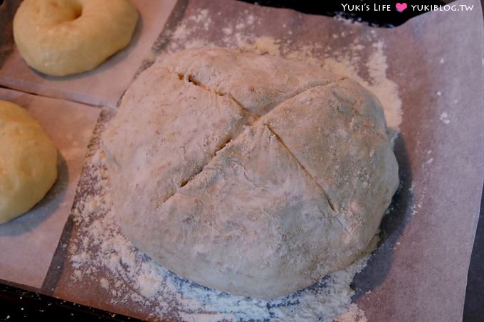 新手烘焙【五分鐘免揉麵包】NO4-歐式麵包、甜甜圈～不用鑄鐵鍋及任何鍋具就能輕鬆完成 - yukiblog.tw