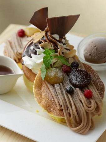 台北【LeTAO Cafe】北海道小樽甜點名店、3公分厚燒鬆餅很銷魂@市政府站 - yukiblog.tw