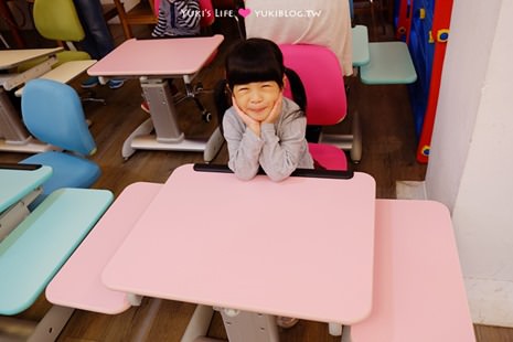 育兒好物【MyTolek童樂可兒童成長型書桌椅】樂適桌~換個角度更愛寶貝 - yukiblog.tw