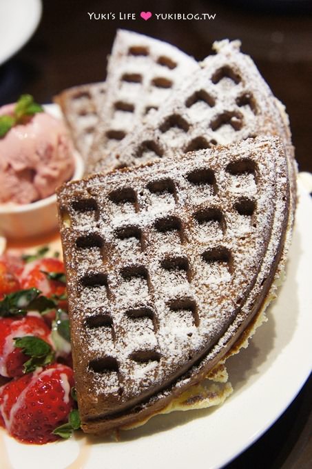 板橋美食【Birkin Waffle cafe】吃早午餐及鬆餅的浪漫餐廳 @新埔站 - yukiblog.tw