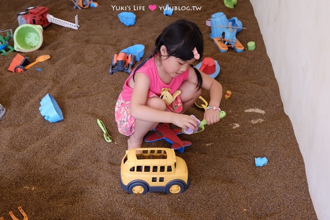 永和【BabyWonderland童話世界親子餐廳】8/8起試營運.Hape無毒木製玩具、決明子沙池、球池(較適合2-6歲)永安市場站 - yukiblog.tw