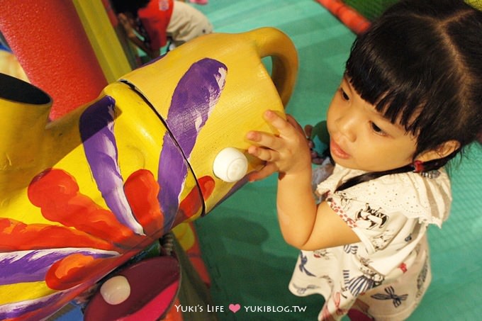 育兒好去處【騎士堡】室內夢幻兒童樂園! (小西瓜3Y2M+) @台北京華城 - yukiblog.tw