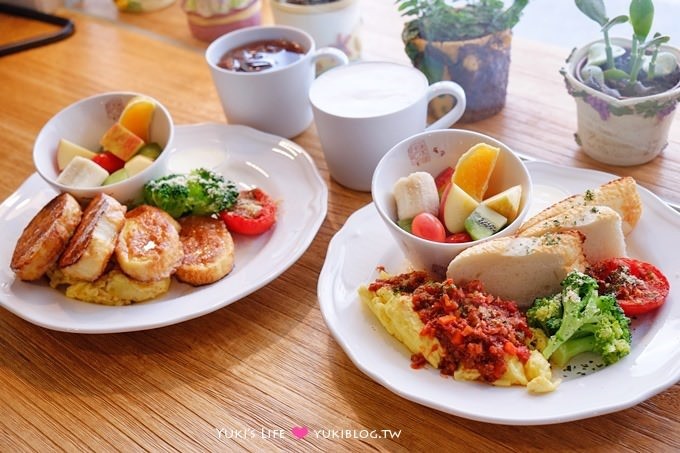 台北親子餐廳【亞姆貝妮Café】餐點多樣均衡.兒童餐也營養!簡單兒童遊戲區、廚房組(6月起試營運、不限時)